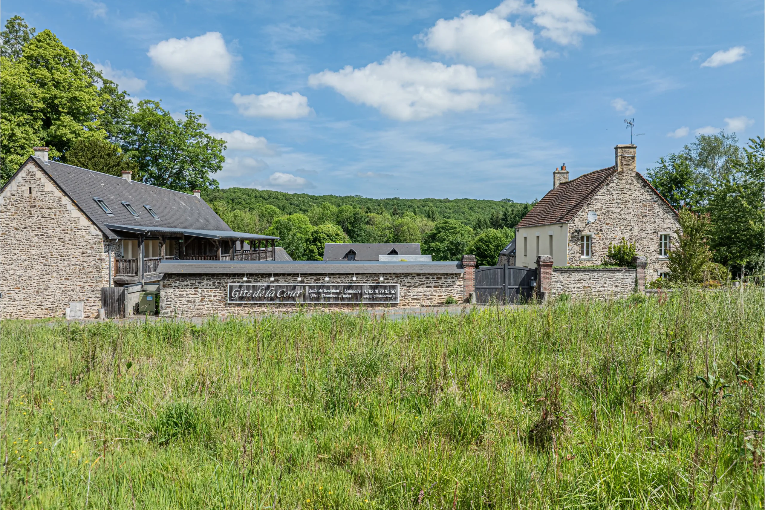 Gite de la cour, jardin et domaine